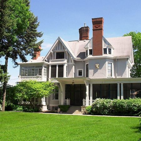 Alexander Mansion Bed & Breakfast Winona Esterno foto