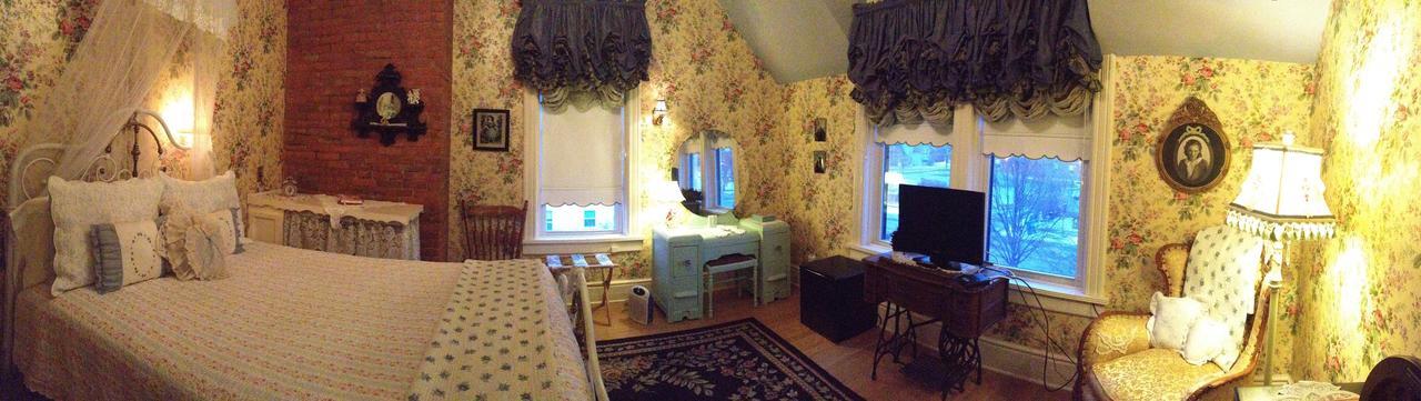 Alexander Mansion Bed & Breakfast Winona Esterno foto